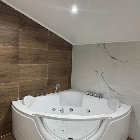 Hotel ивелия и - Ivelia & Dubnitsa