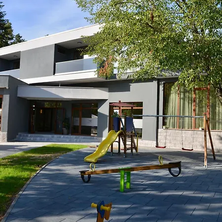 ивелия и - Ivelia & Hotel Dubnitsa