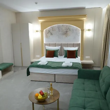 ивелия и - Ivelia & Hotel 4*