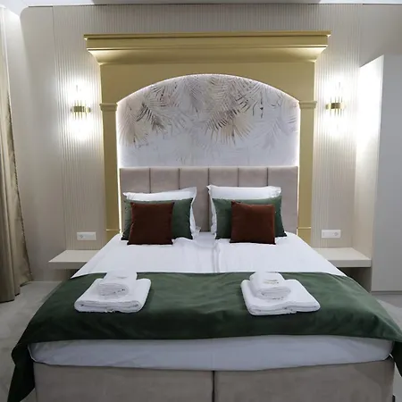 ивелия и - Ivelia & Hotel 4*